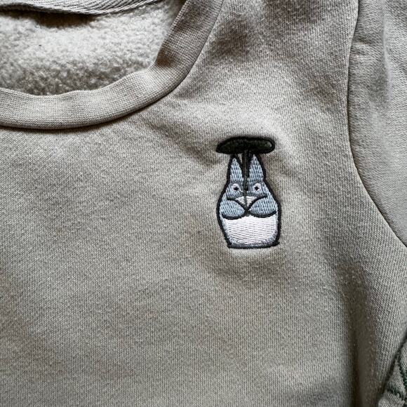 Light green floral bunny embroidered crew sweater SIZE 3T - Picture 2 of 4